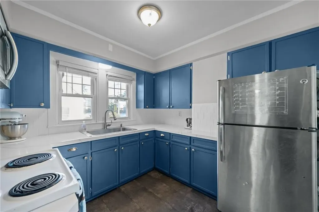 51 Smythe Street Middletown RI 02842