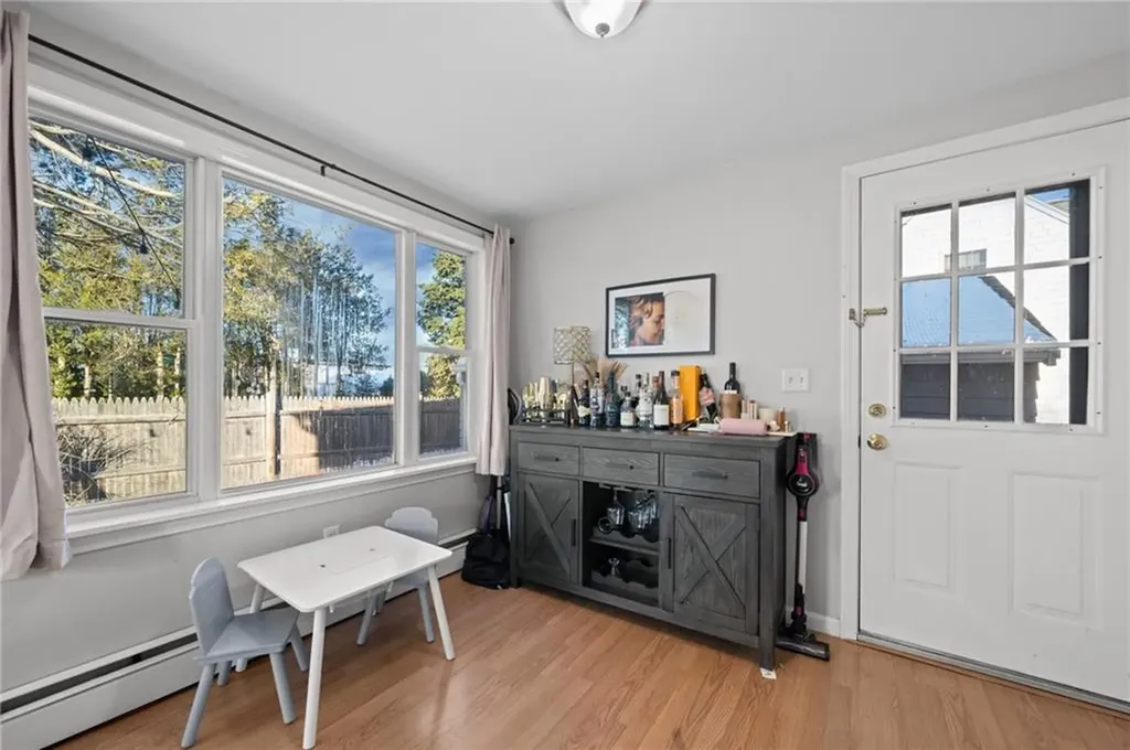 51 Smythe Street Middletown RI 02842