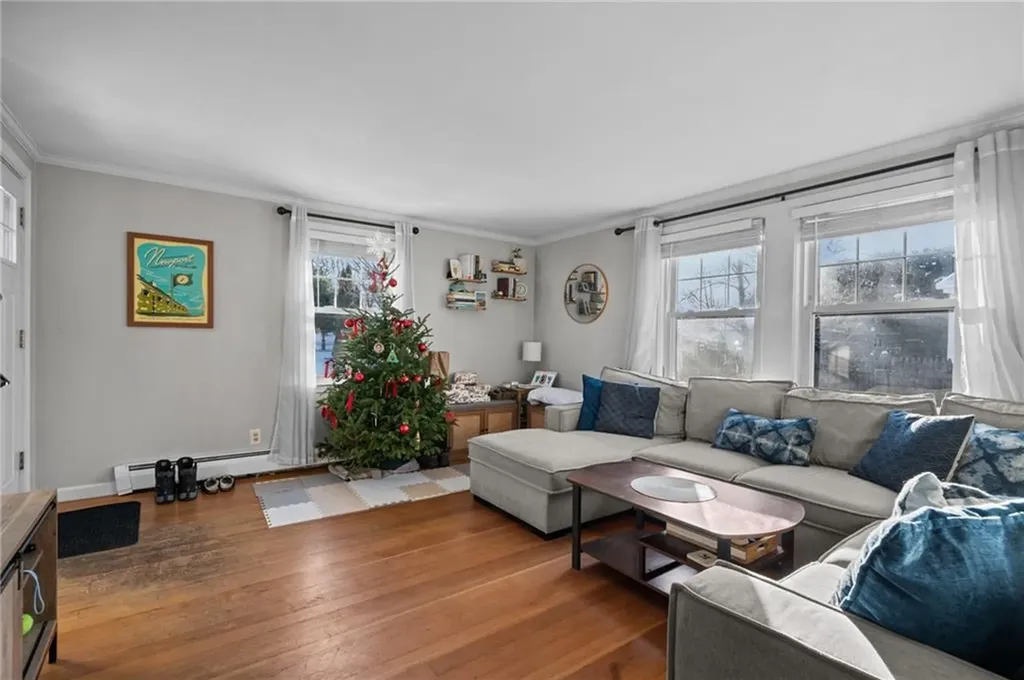 51 Smythe Street Middletown RI 02842