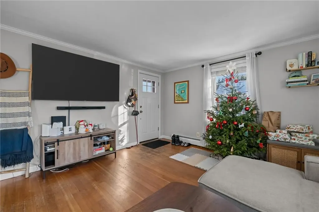 51 Smythe Street Middletown RI 02842