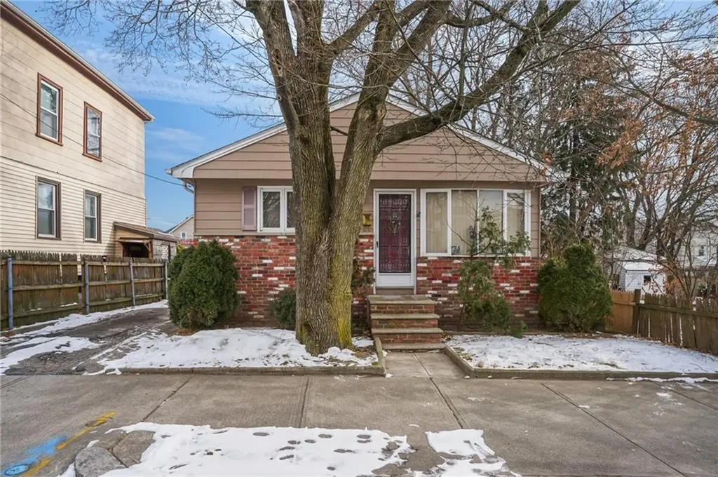 15 Job Street Providence RI 02904