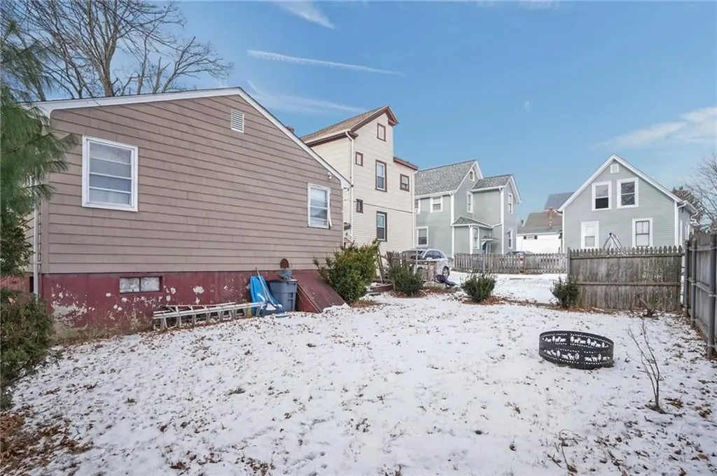 15 Job Street Providence RI 02904