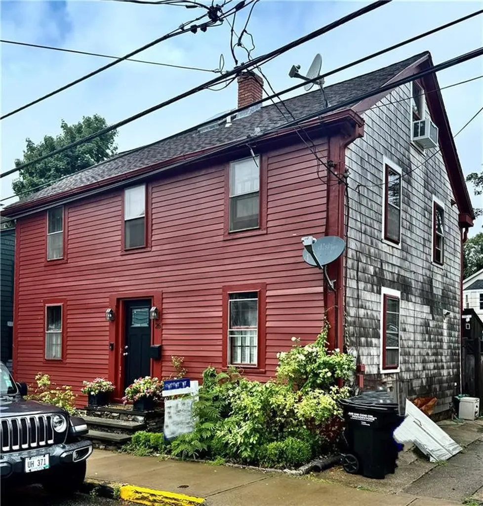 26 South Baptist Street Newport RI 02840