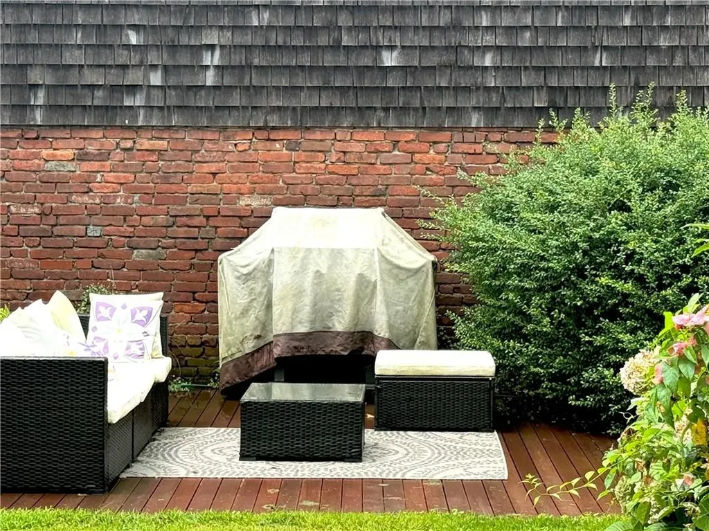 26 South Baptist Street Newport RI 02840