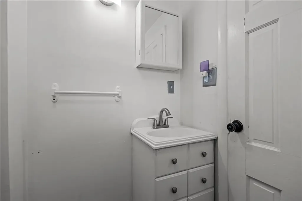 608 Black Plain Road North Smithfield RI 02896