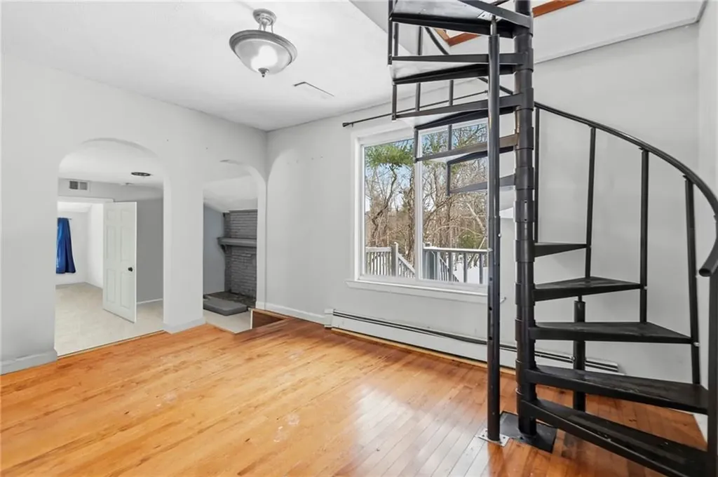 608 Black Plain Road North Smithfield RI 02896