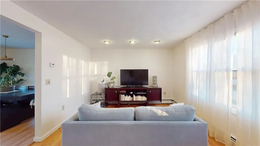 19 Pavilion Court Cranston RI 02920