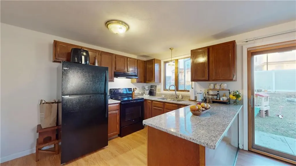 19 Pavilion Court Cranston RI 02920