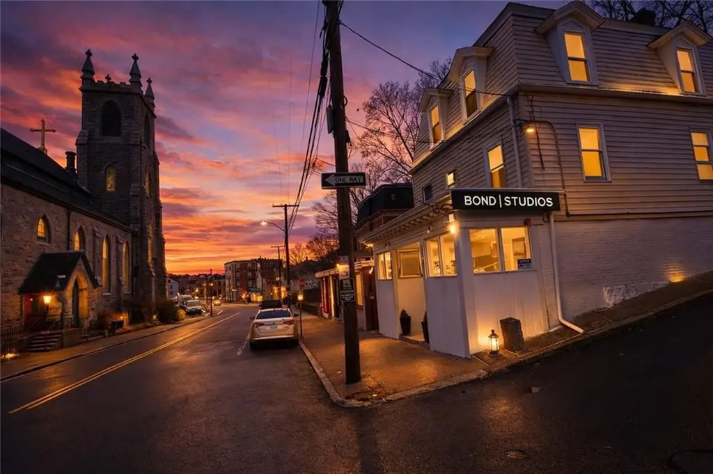 210 212 North Main Street Woonsocket RI 02895