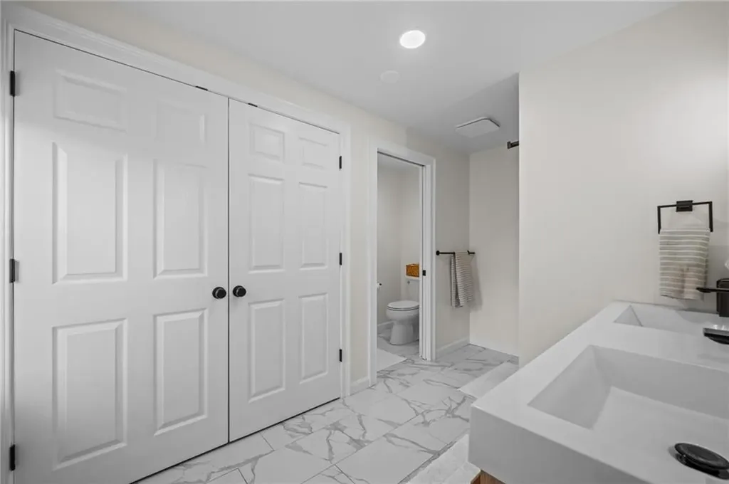 299 Succotash Road South Kingstown RI 02879