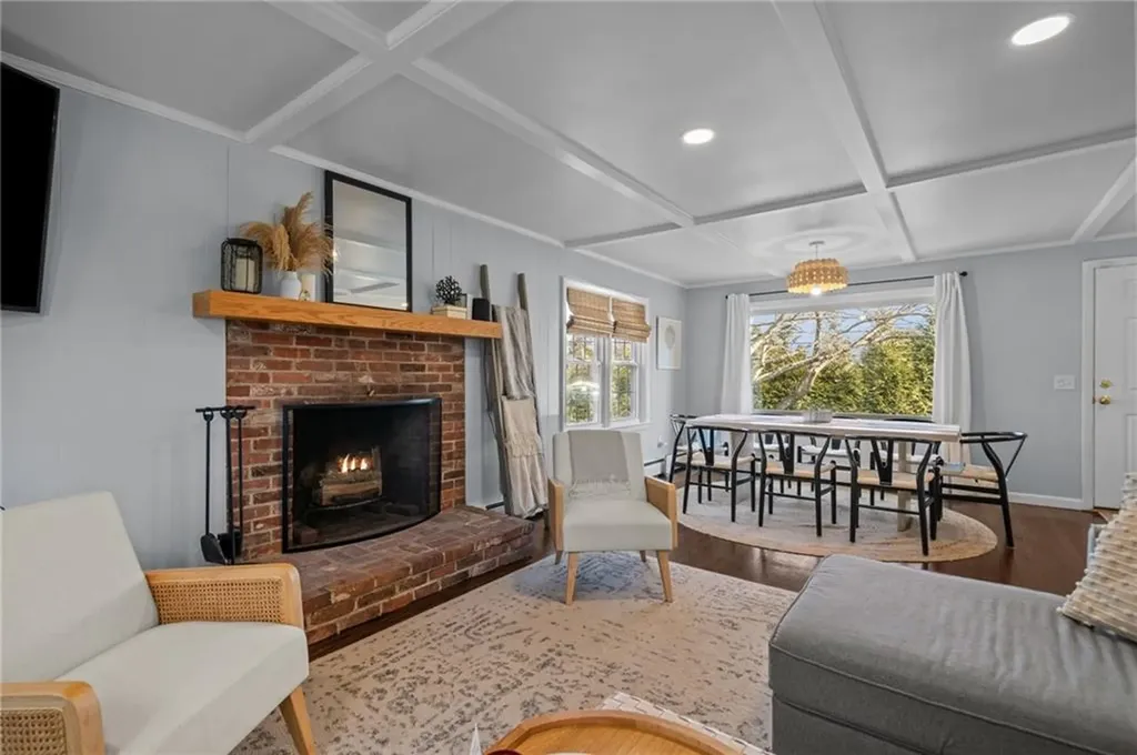 299 Succotash Road South Kingstown RI 02879