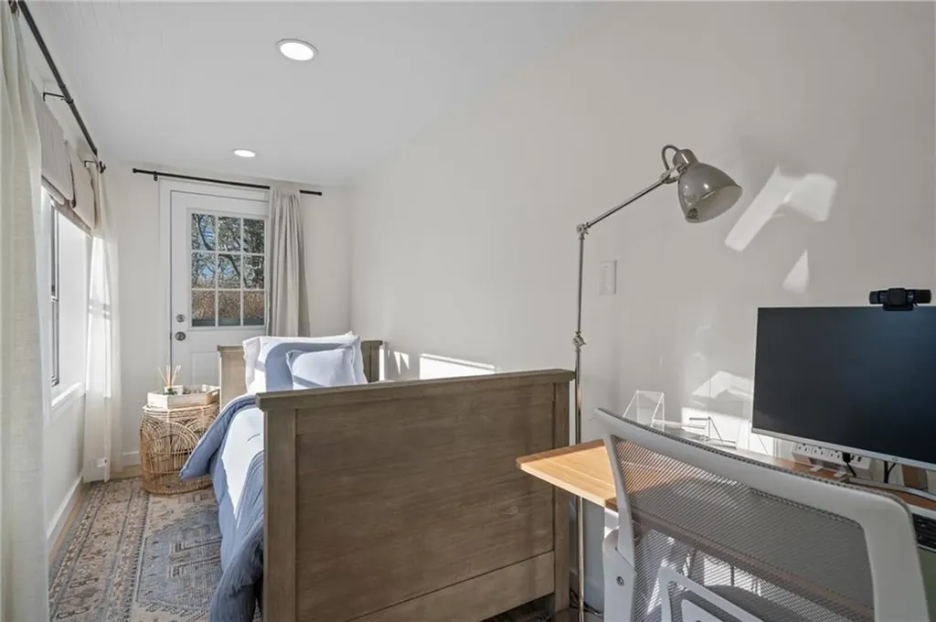 299 Succotash Road South Kingstown RI 02879