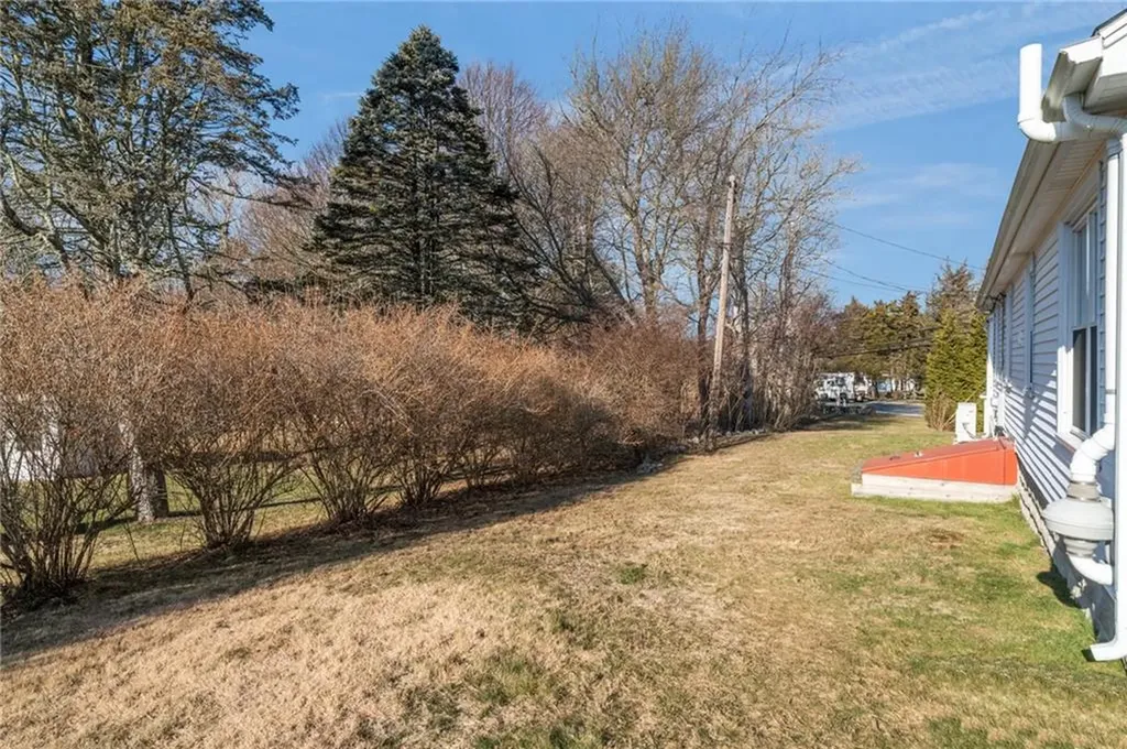 299 Succotash Road South Kingstown RI 02879