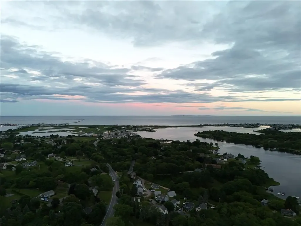 299 Succotash Road South Kingstown RI 02879