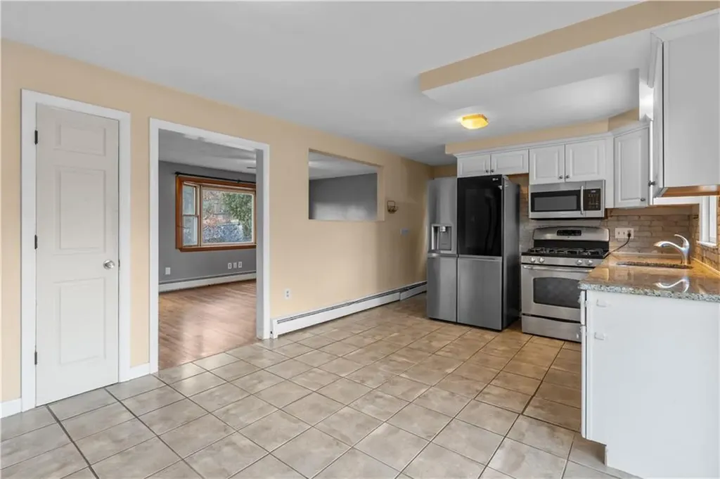 159 Old County Road Smithfield RI 02917