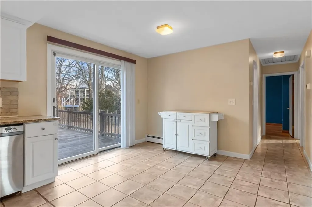 159 Old County Road Smithfield RI 02917