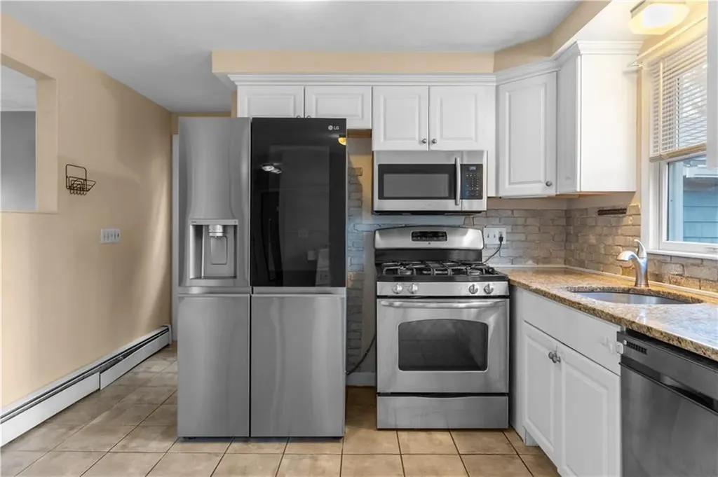 159 Old County Road Smithfield RI 02917