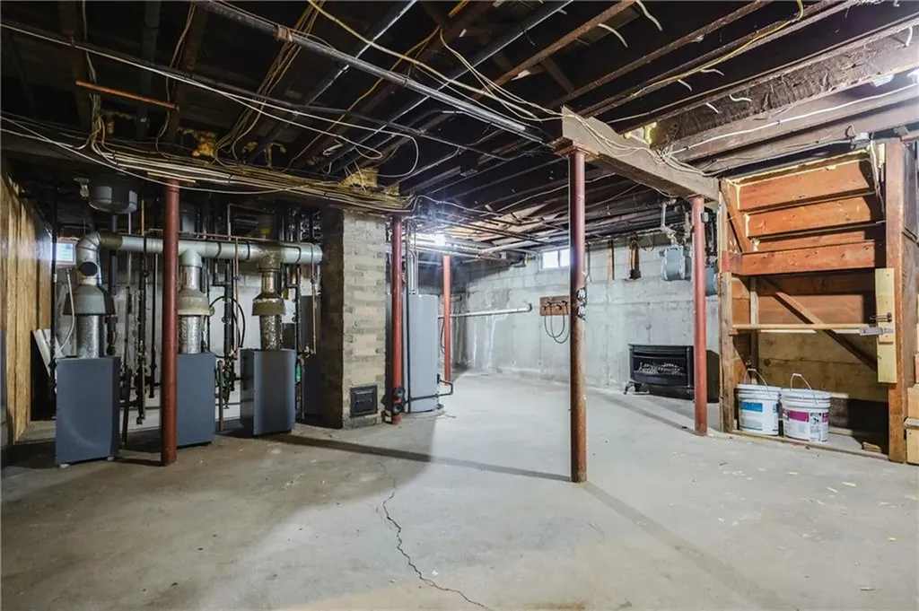 107 Hughes Avenue Pawtucket RI 02861