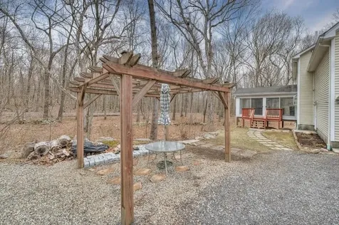 45 Pardon's Wood Lane East Greenwich RI 02818