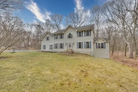 45 Pardon's Wood Lane East Greenwich RI 02818