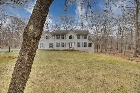 45 Pardon's Wood Lane East Greenwich RI 02818