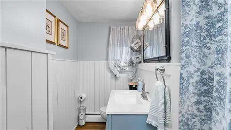 15 Shadbush Road Warwick RI 02888