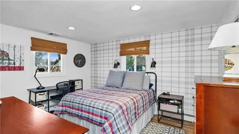 15 Shadbush Road Warwick RI 02888