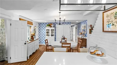 15 Shadbush Road Warwick RI 02888