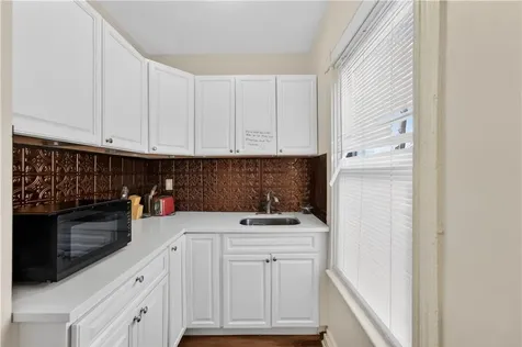 139 Early Street Providence RI 02905