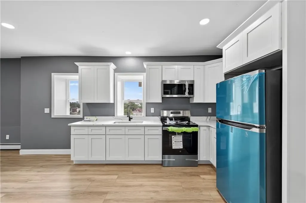 14 Duncan Avenue Providence RI 02906