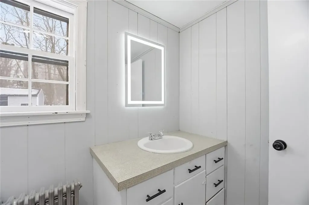 40 Youngs Avenue West Warwick RI 02893
