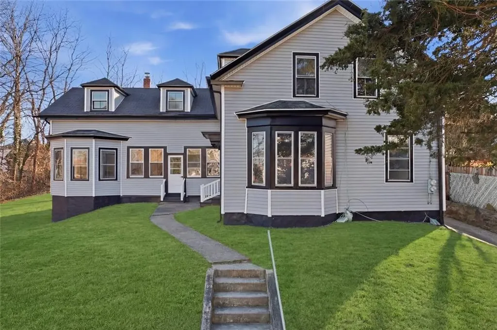 40 Youngs Avenue West Warwick RI 02893