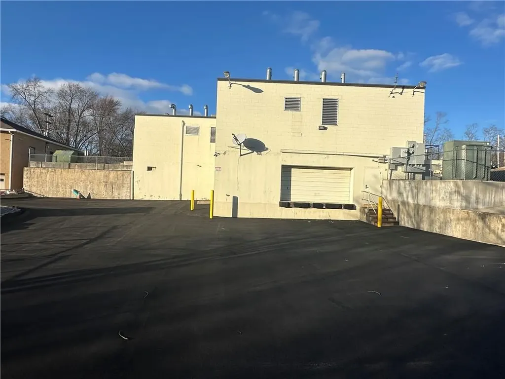 1296 Park Avenue Cranston RI 02910