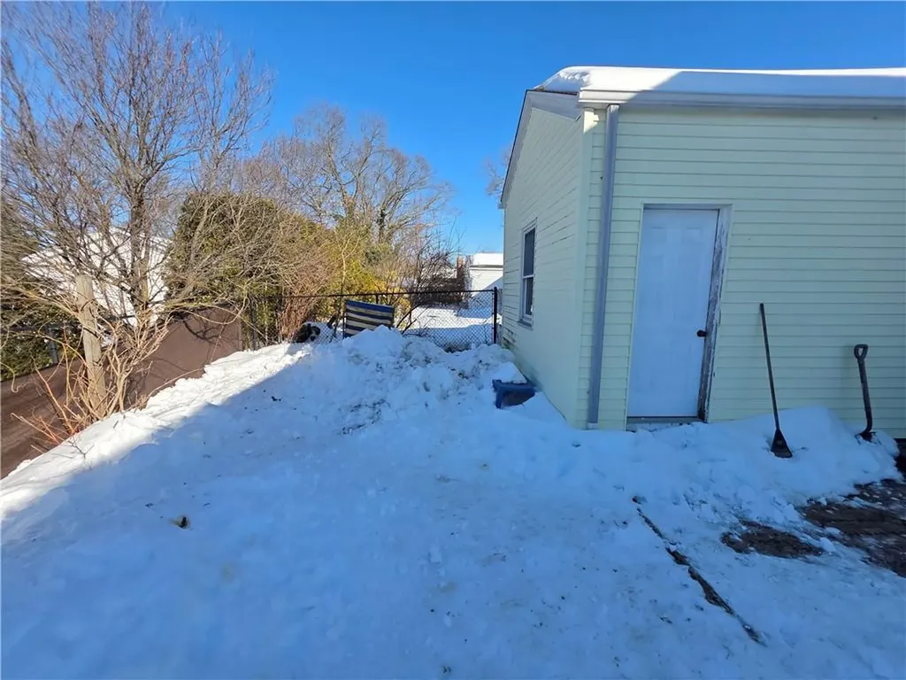 157 George Arden Avenue Warwick RI 02886