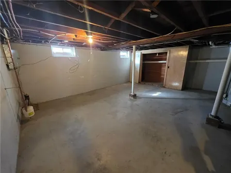 157 George Arden Avenue Warwick RI 02886