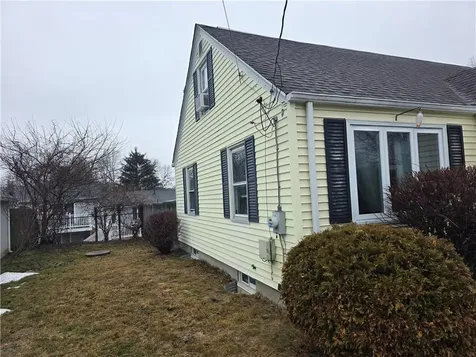 157 George Arden Avenue Warwick RI 02886
