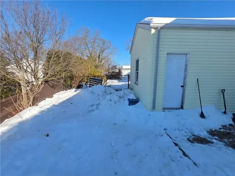 157 George Arden Avenue Warwick RI 02886