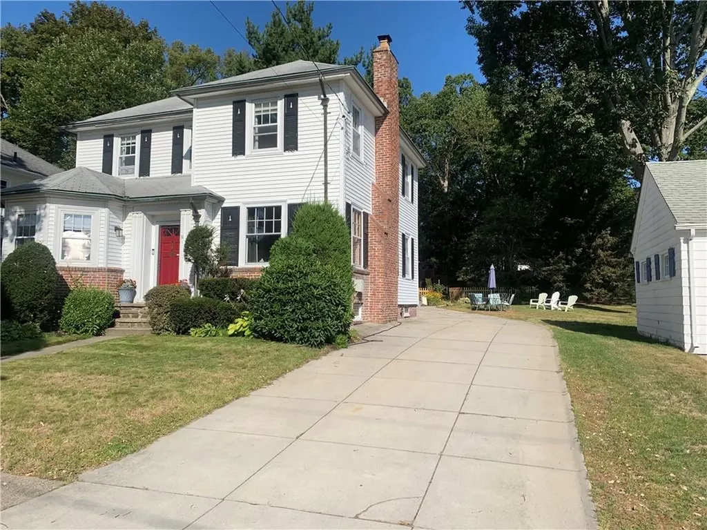 31 Elmcrest Avenue Providence RI 02908