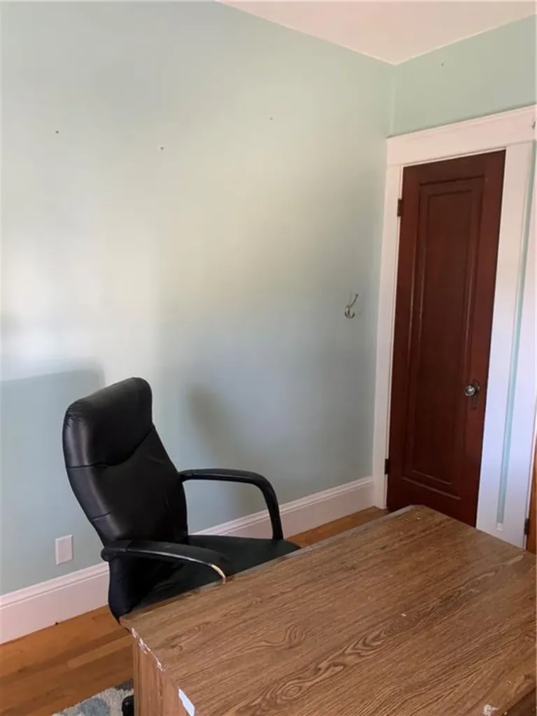 31 Elmcrest Avenue Providence RI 02908