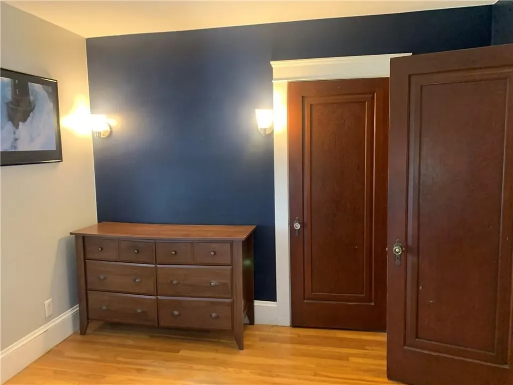 31 Elmcrest Avenue Providence RI 02908