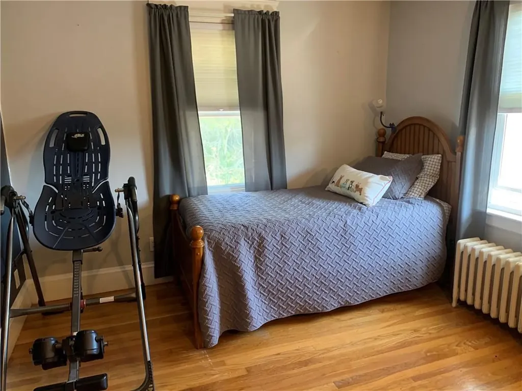 31 Elmcrest Avenue Providence RI 02908