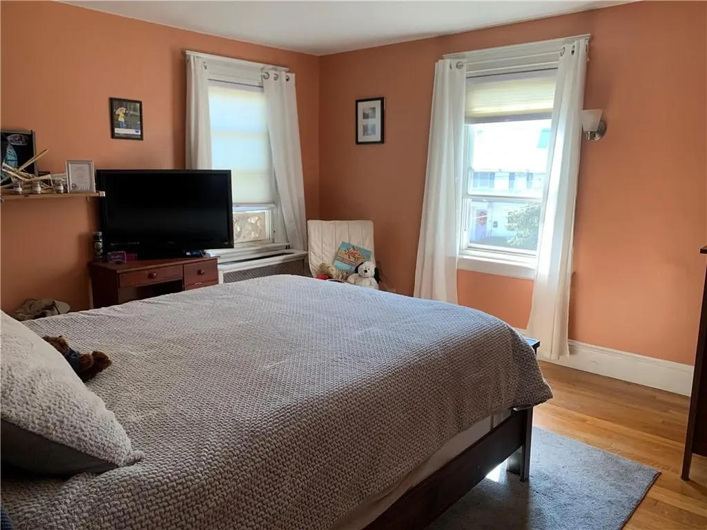 31 Elmcrest Avenue Providence RI 02908