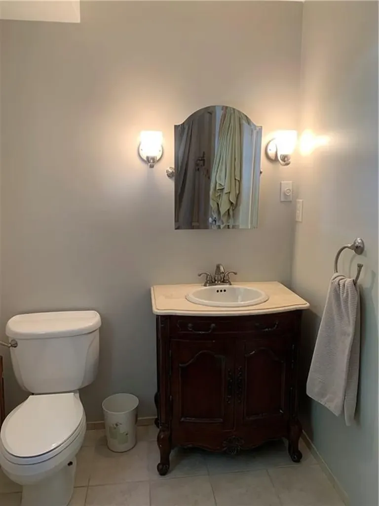 31 Elmcrest Avenue Providence RI 02908