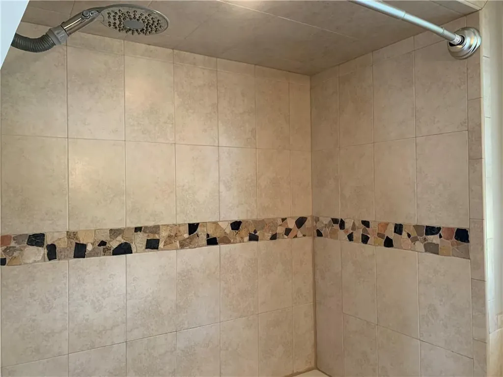 31 Elmcrest Avenue Providence RI 02908