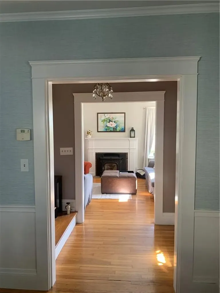 31 Elmcrest Avenue Providence RI 02908