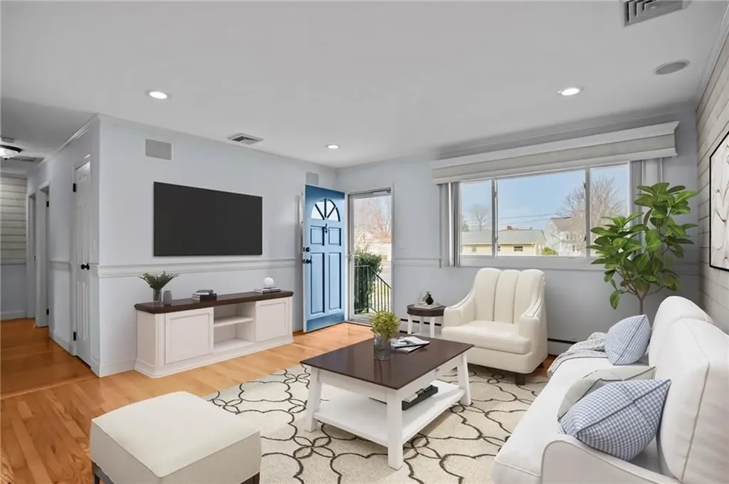 4 Philips Street Middletown RI 02842