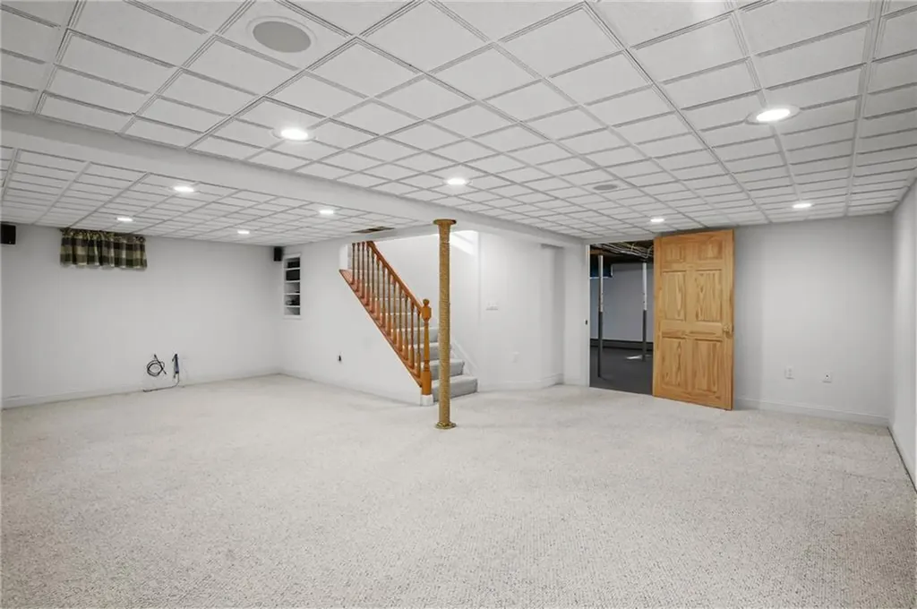 4 Philips Street Middletown RI 02842