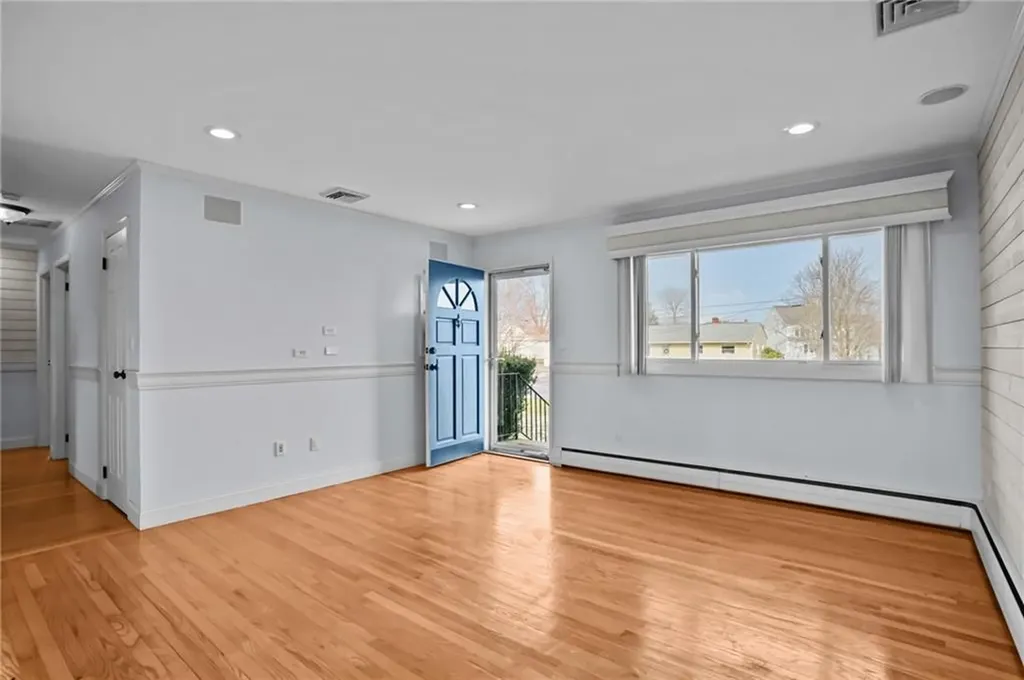 4 Philips Street Middletown RI 02842