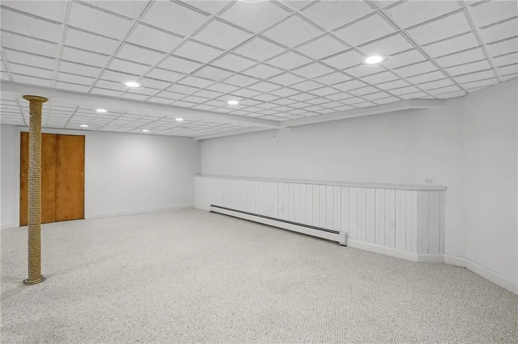 4 Philips Street Middletown RI 02842