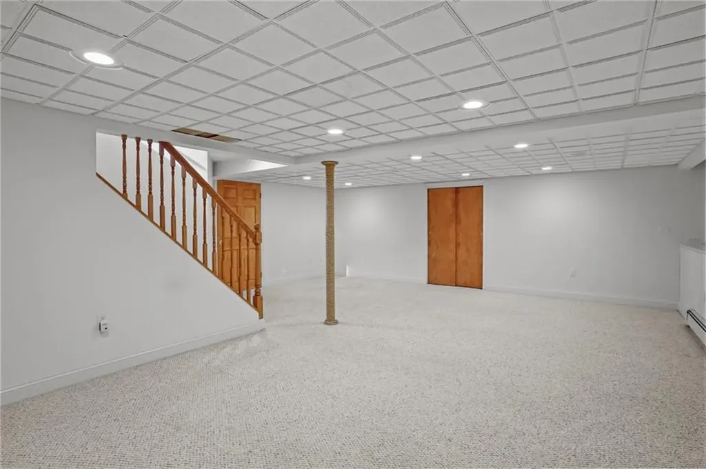 4 Philips Street Middletown RI 02842